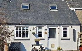 3 Knocknaha Cottage